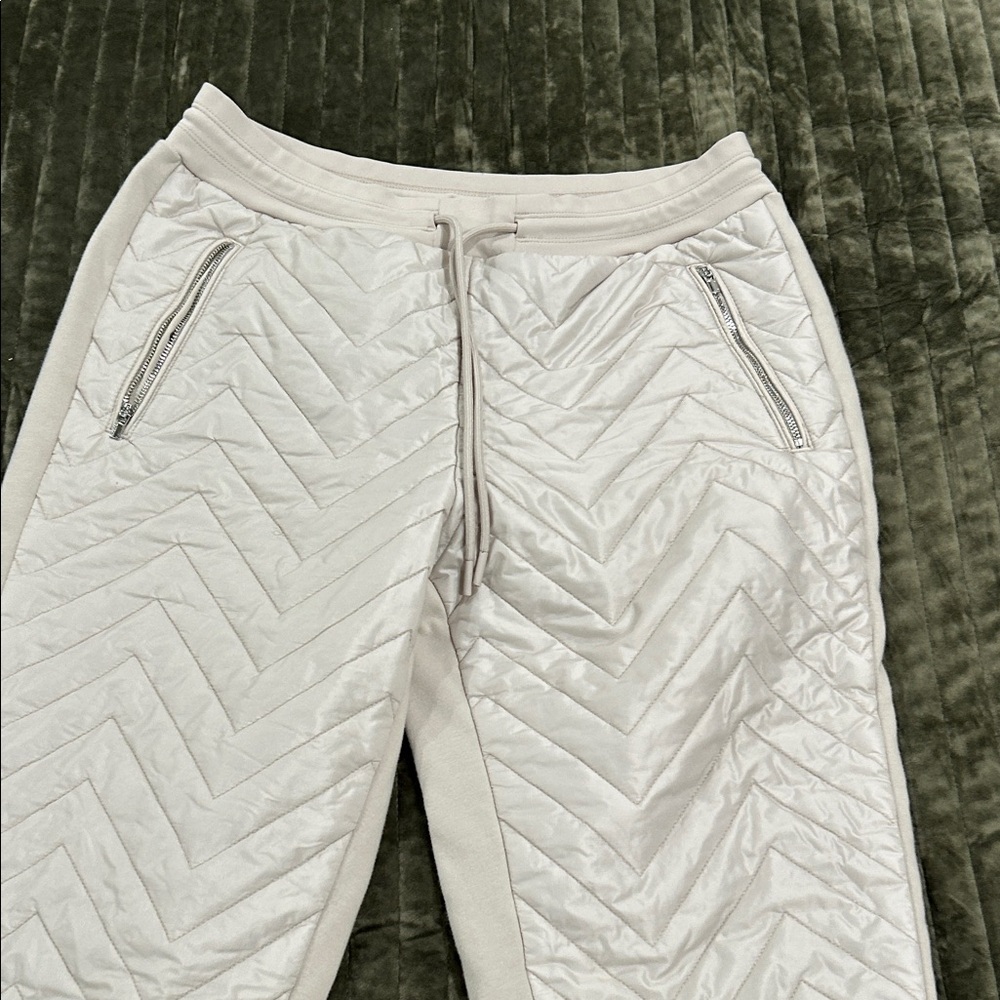 Athleta Quilted Joggers- tan/cream - Picture 2 of 9